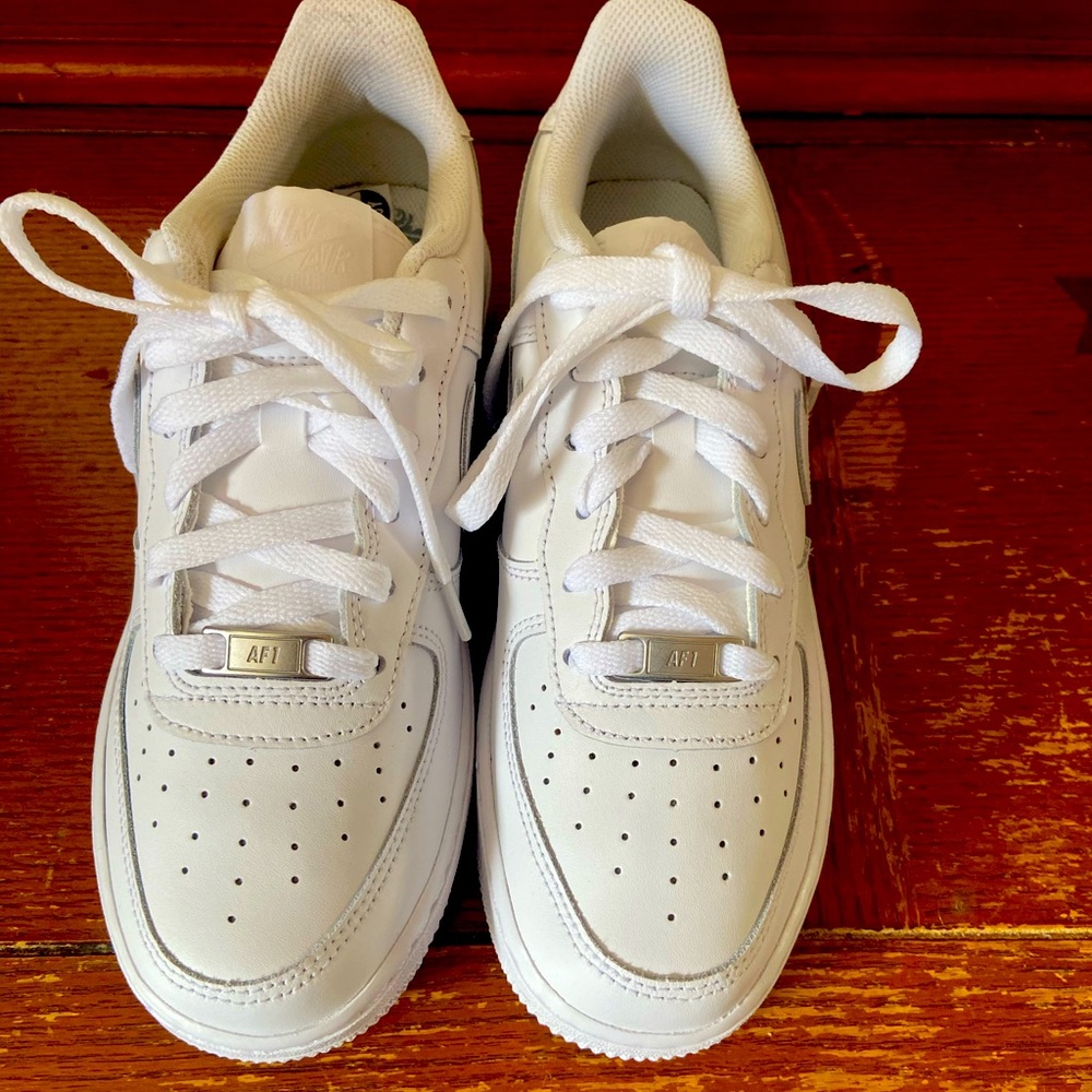 White AirForce 1 Nike GS